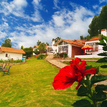 Hotel Cabanas San Cayetano Paipa Bagian luar foto