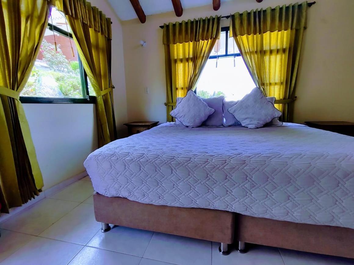 Hotel Cabanas San Cayetano Paipa Bagian luar foto