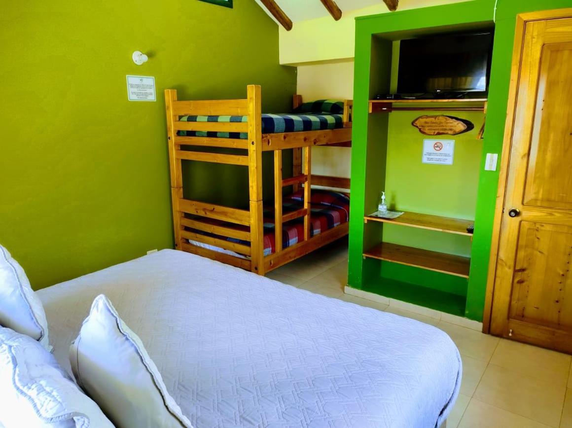 Hotel Cabanas San Cayetano Paipa Bagian luar foto