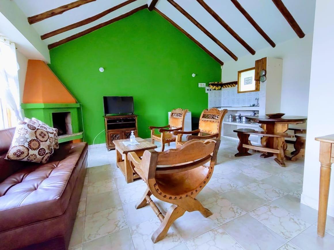 Hotel Cabanas San Cayetano Paipa Bagian luar foto