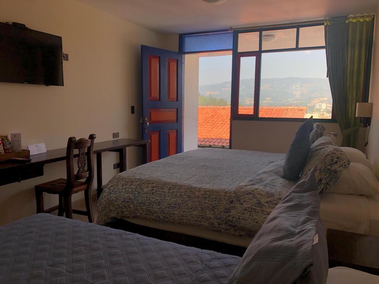 Hotel Cabanas San Cayetano Paipa Bagian luar foto
