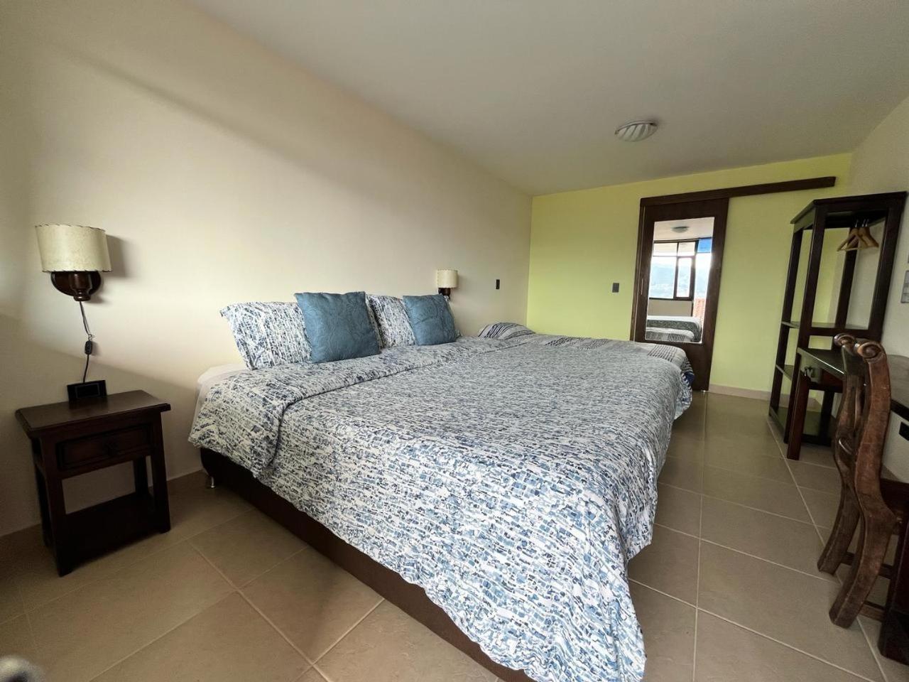 Hotel Cabanas San Cayetano Paipa Bagian luar foto