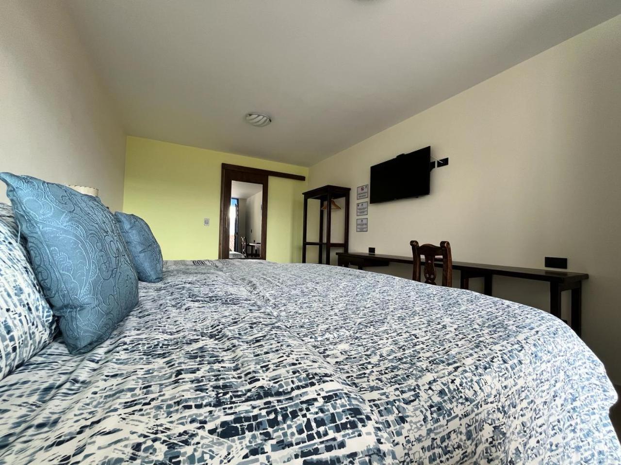 Hotel Cabanas San Cayetano Paipa Bagian luar foto