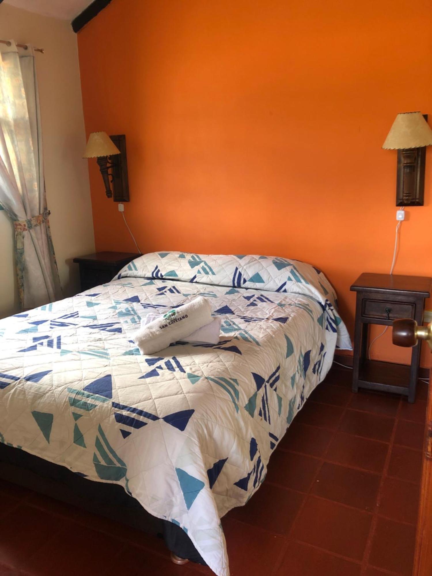 Hotel Cabanas San Cayetano Paipa Bagian luar foto