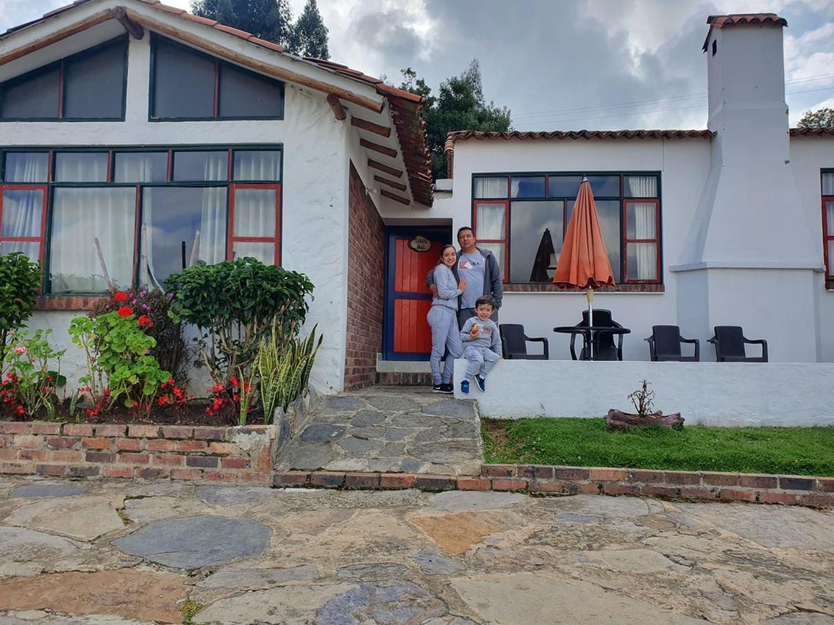 Hotel Cabanas San Cayetano Paipa Bagian luar foto
